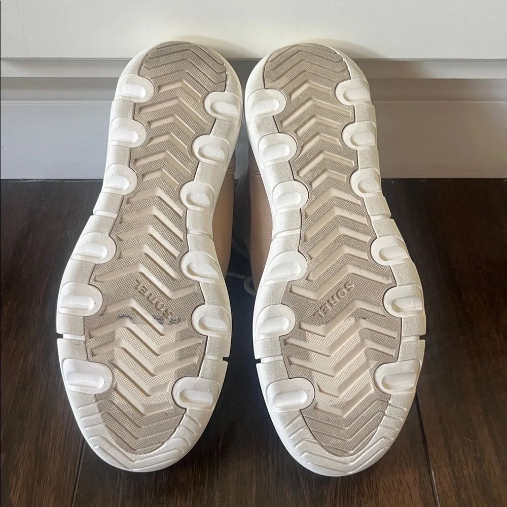 Worn once SOREL Explorer Carnival Waterproof Boots